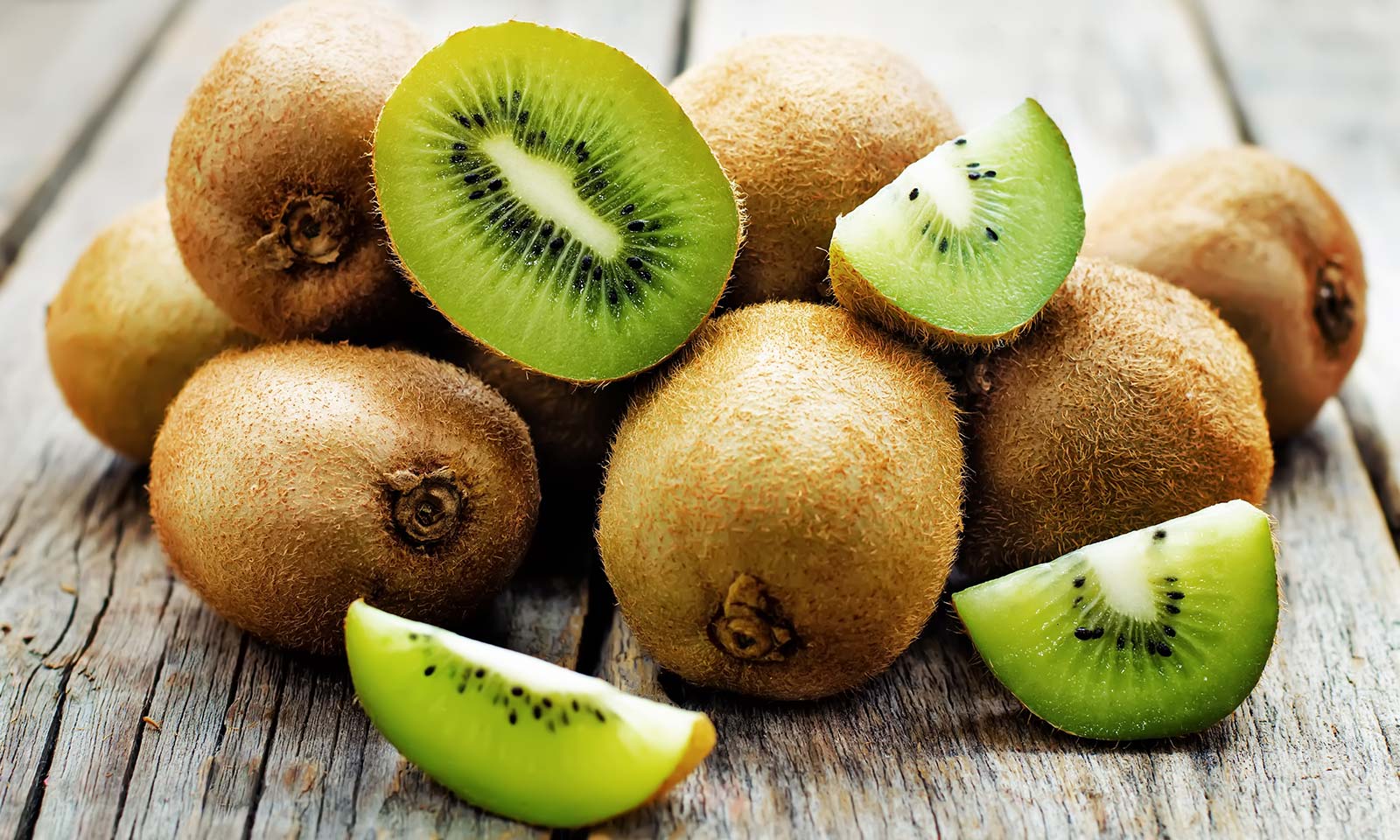 In kiwi spanish fruit Fruits in